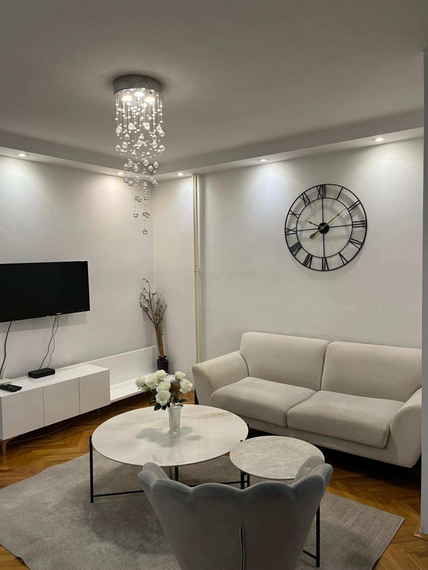 Ruby Luxury Central Apartment Skopje Eksteriør bilde