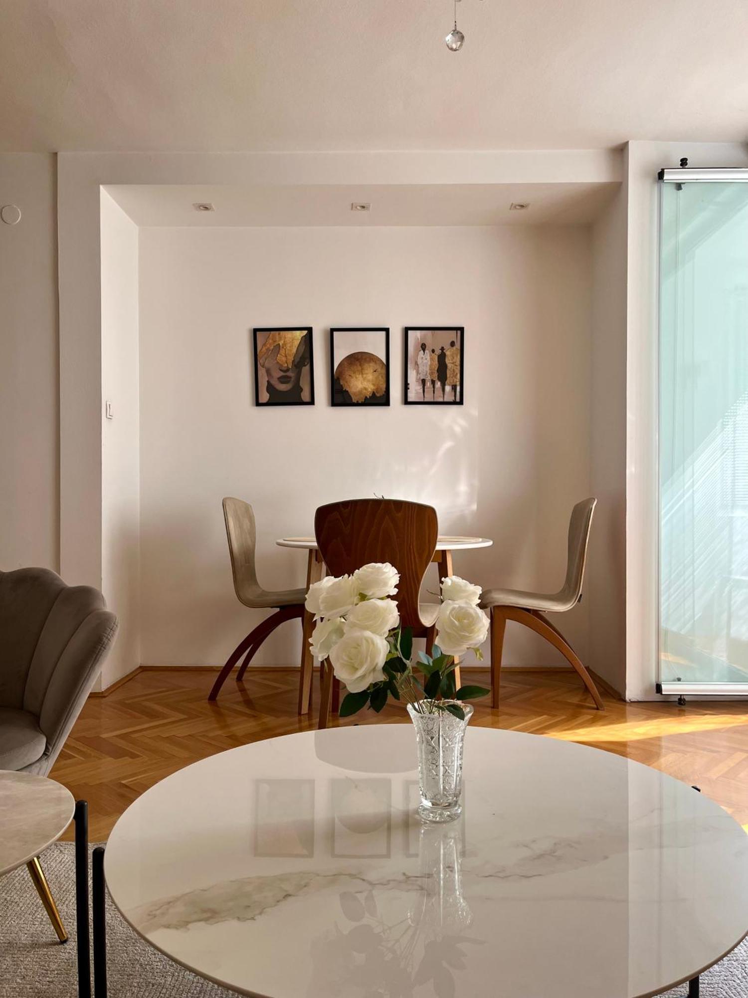 Ruby Luxury Central Apartment Skopje Eksteriør bilde
